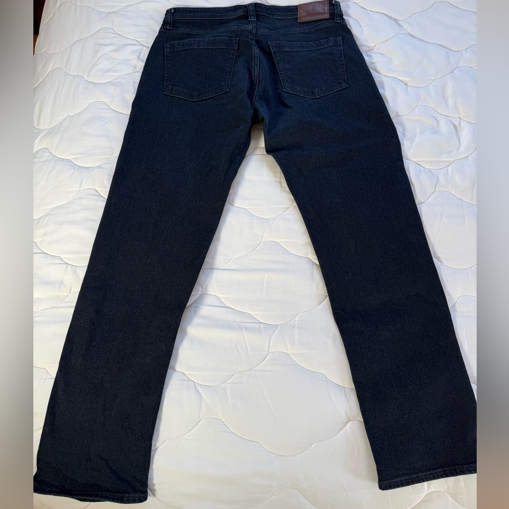 Like New RevTown USA-designed jeans—premium comfort, durability, & stylish.